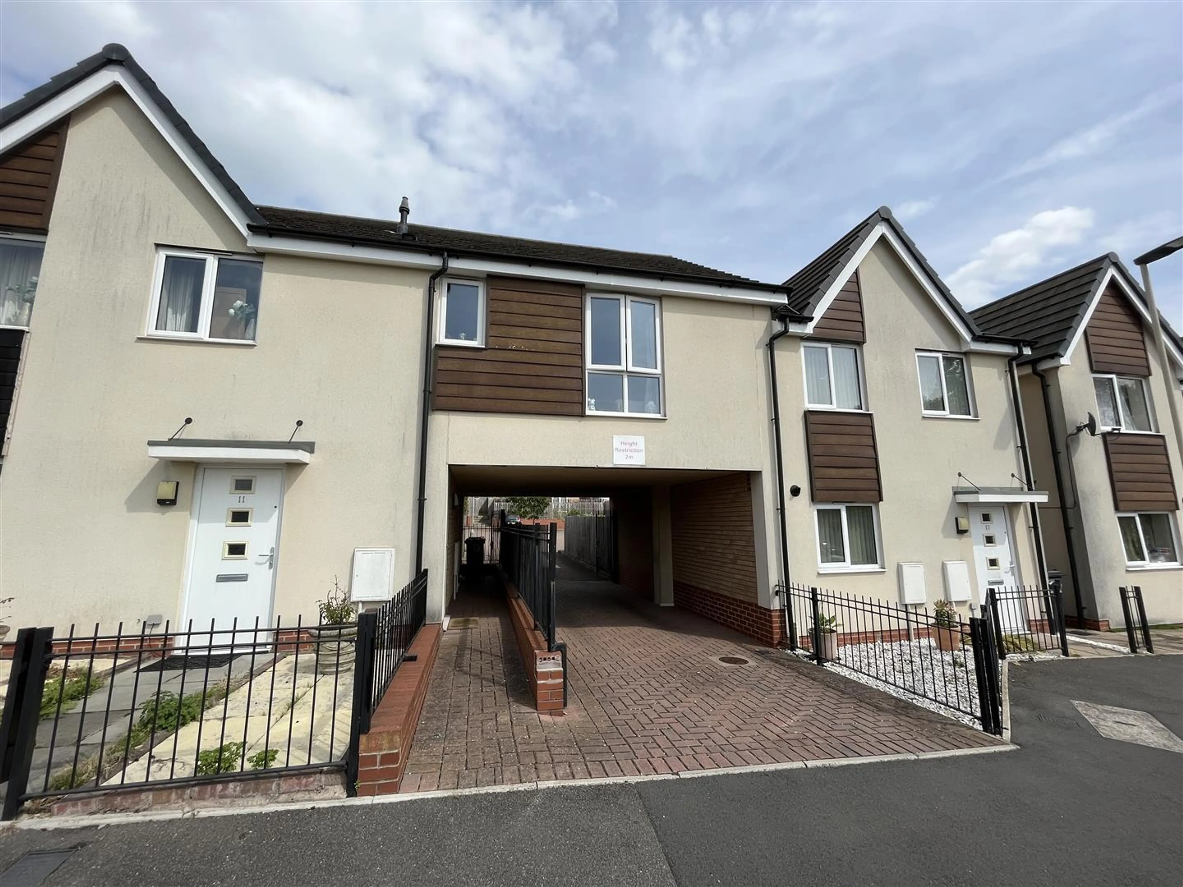 Property photo 0