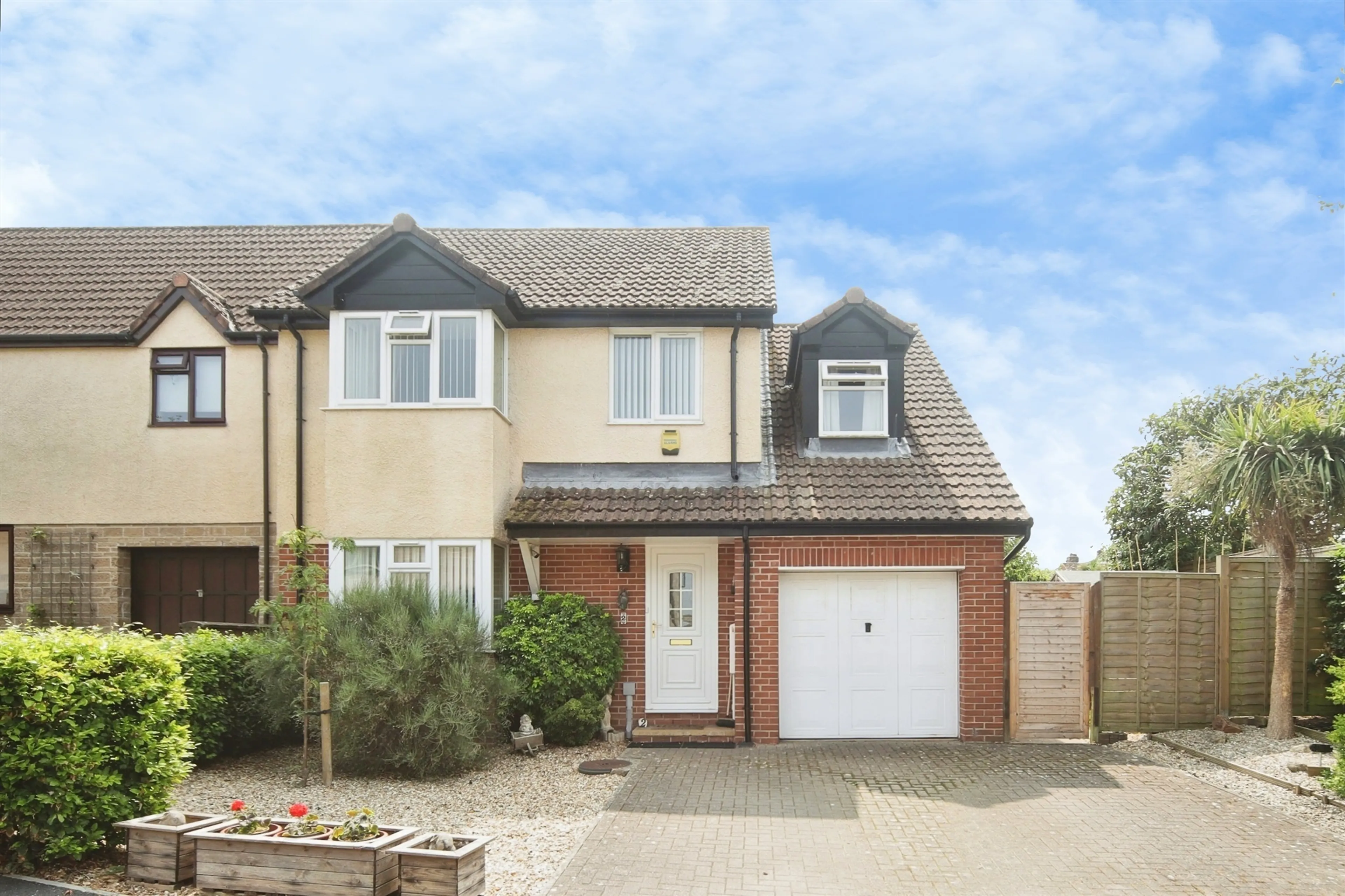 Property photo 0