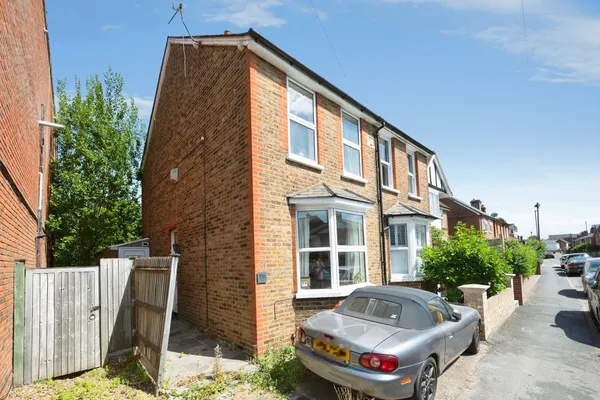 Anyards Road, Cobham, Surrey, KT11