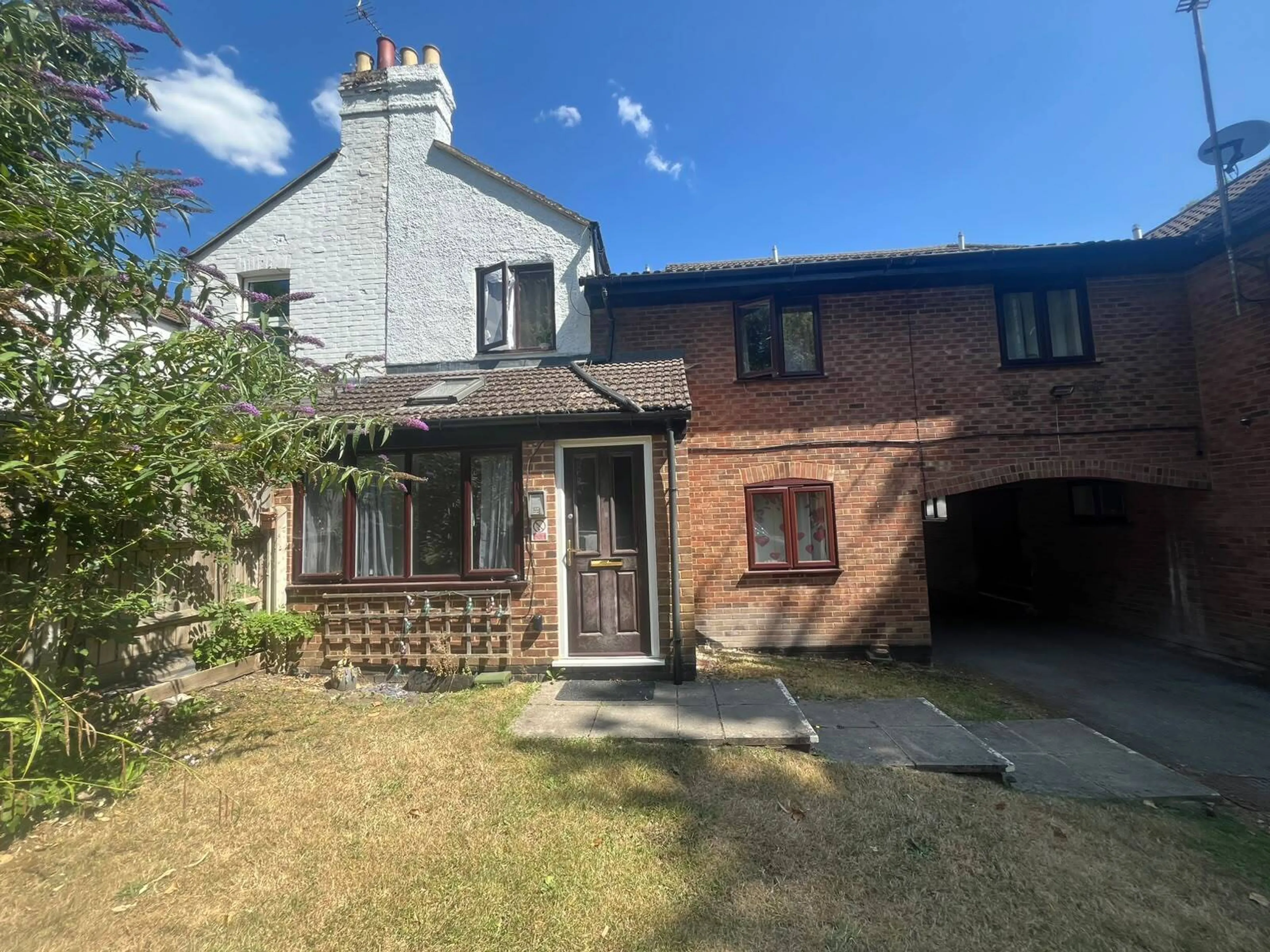 Property photo 0