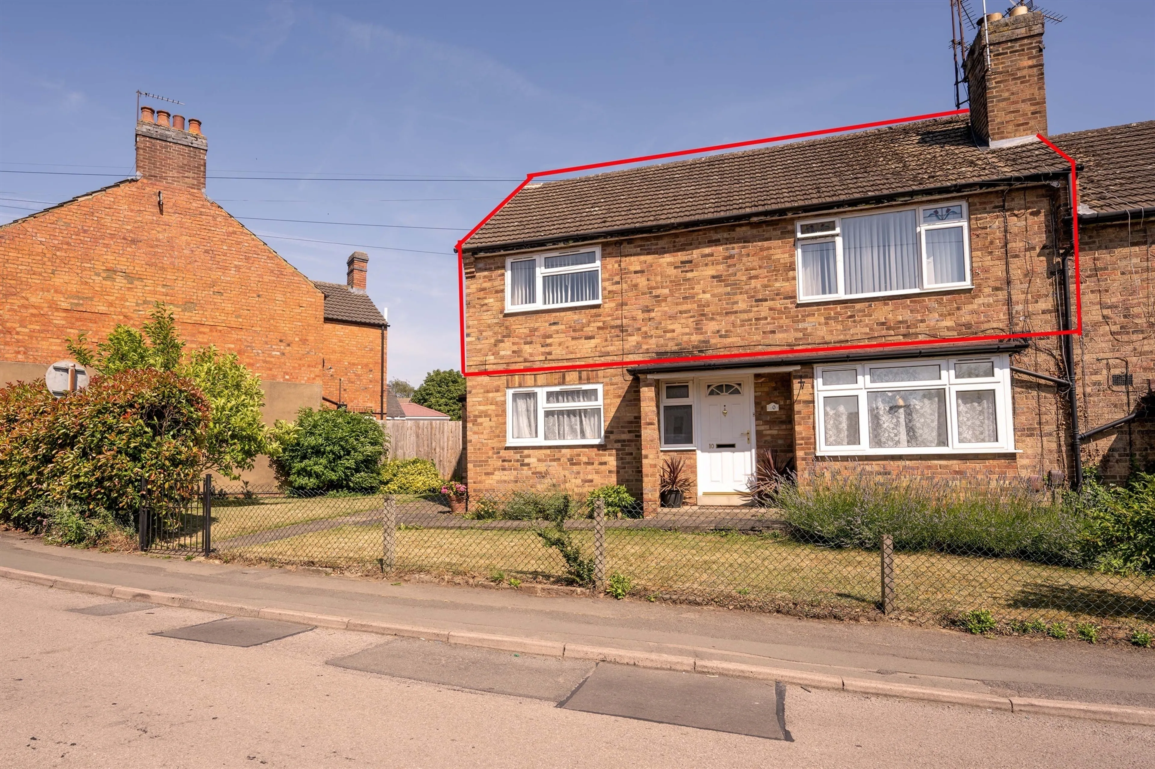 Property at Castle Hill, Rothwell, Kettering