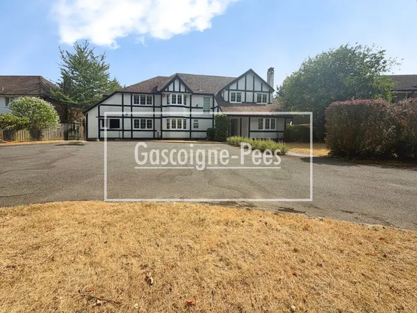 Fairmile Lane, Cobham