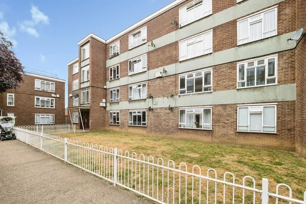 Diban Court, Diban Avenue, Hornchurch...