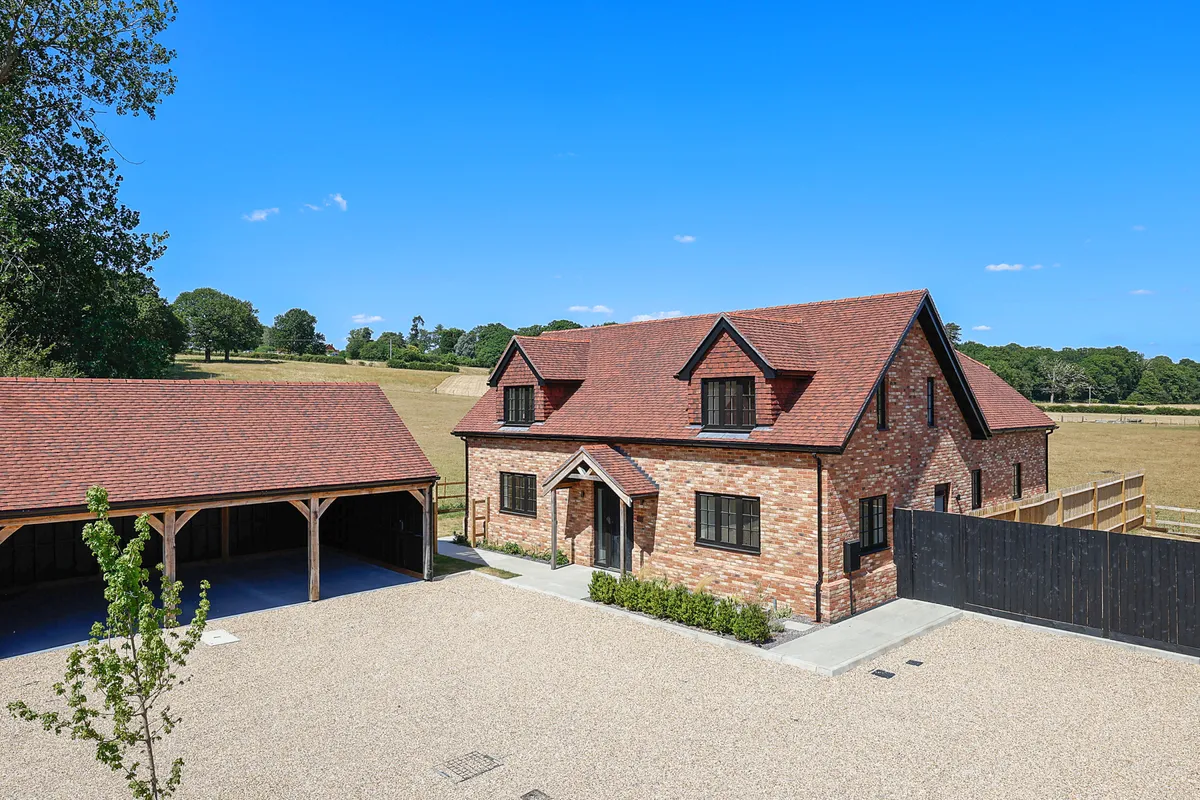 Old Farm Close, Charlwood, Surrey, RH6