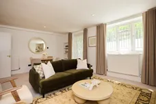 Crescent Grove, London, SW4 photo 1
