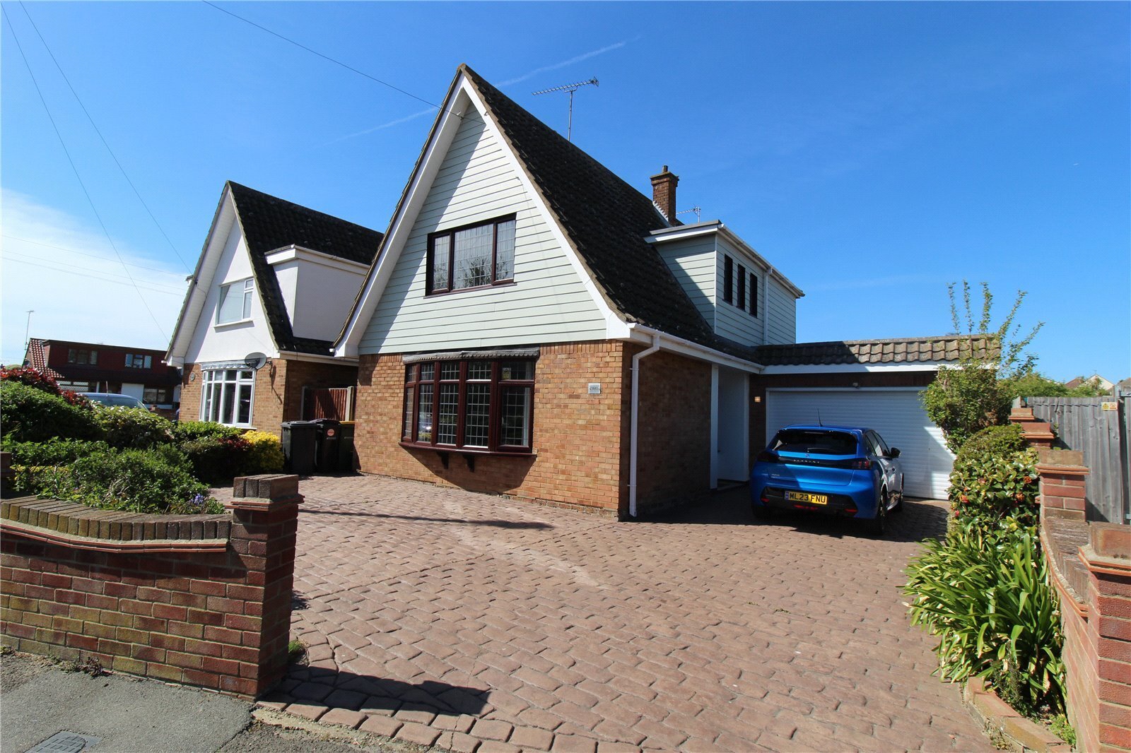 Holt Farm Way, Rochford, Essex, SS4 Image 1