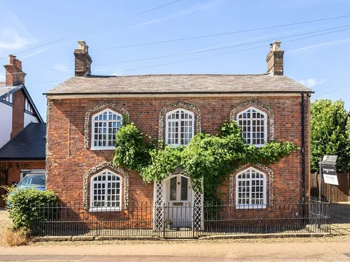 London Road, Marlboroughphoto