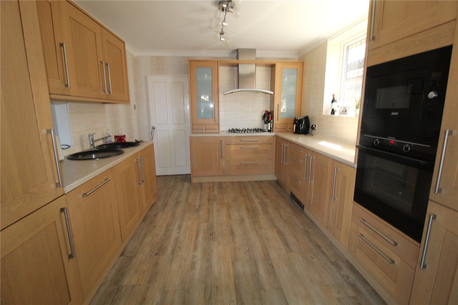 Holt Farm Way, Rochford, Essex, SS4 Image 5
