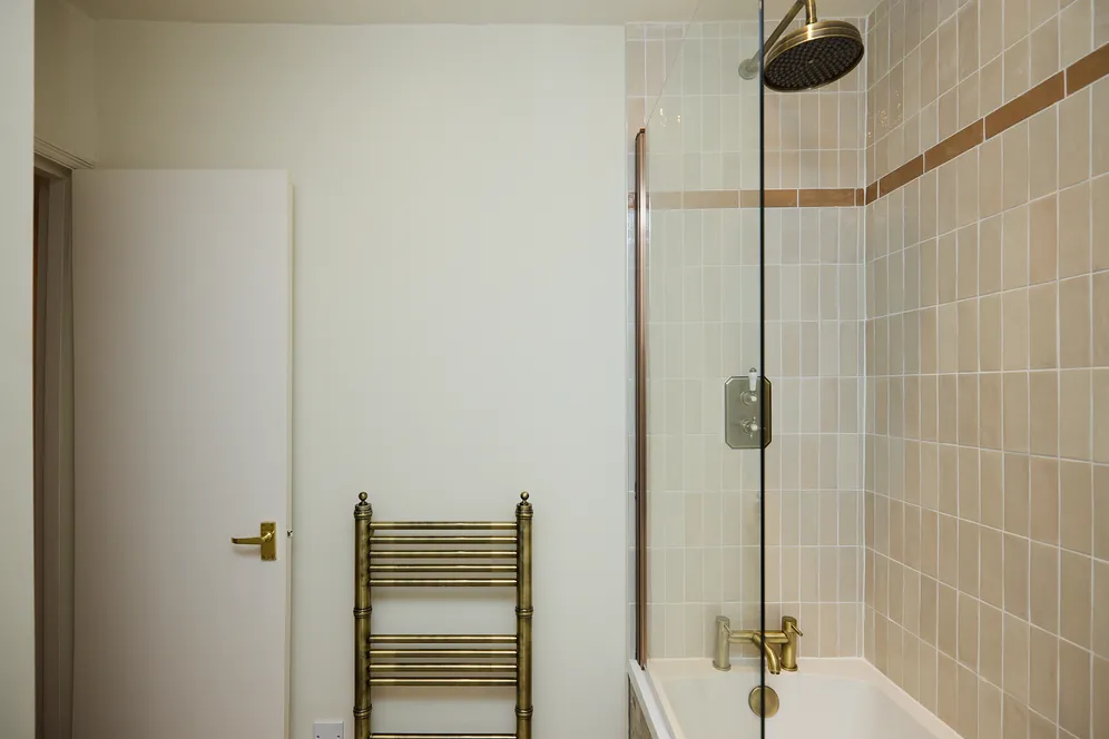 Crescent Grove, London, SW4 photo 24