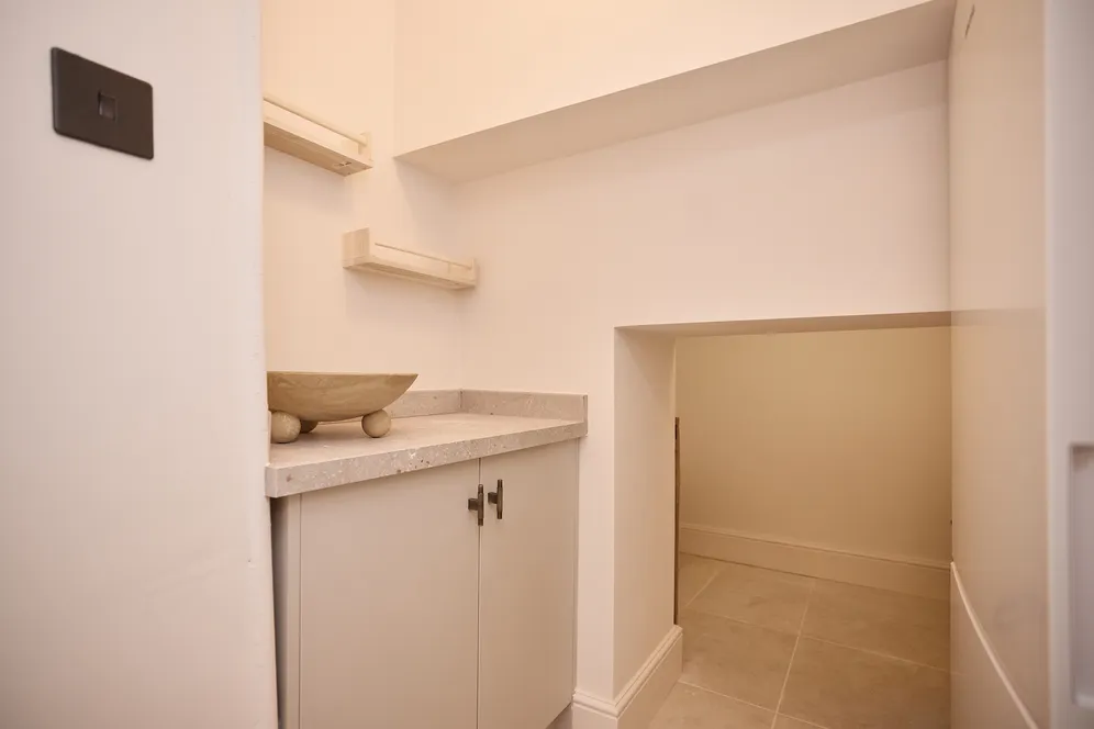 Crescent Grove, London, SW4 photo 25