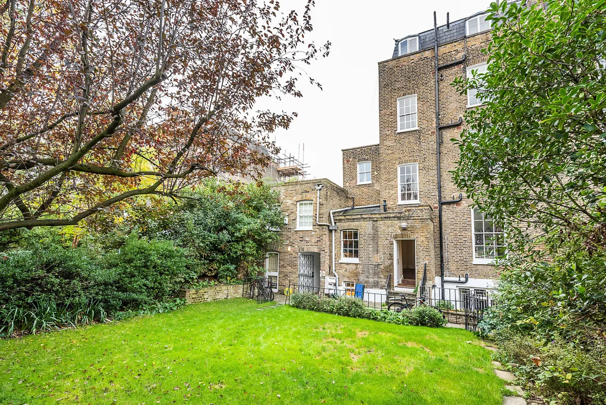 Crescent Grove, London, SW4 photo 28