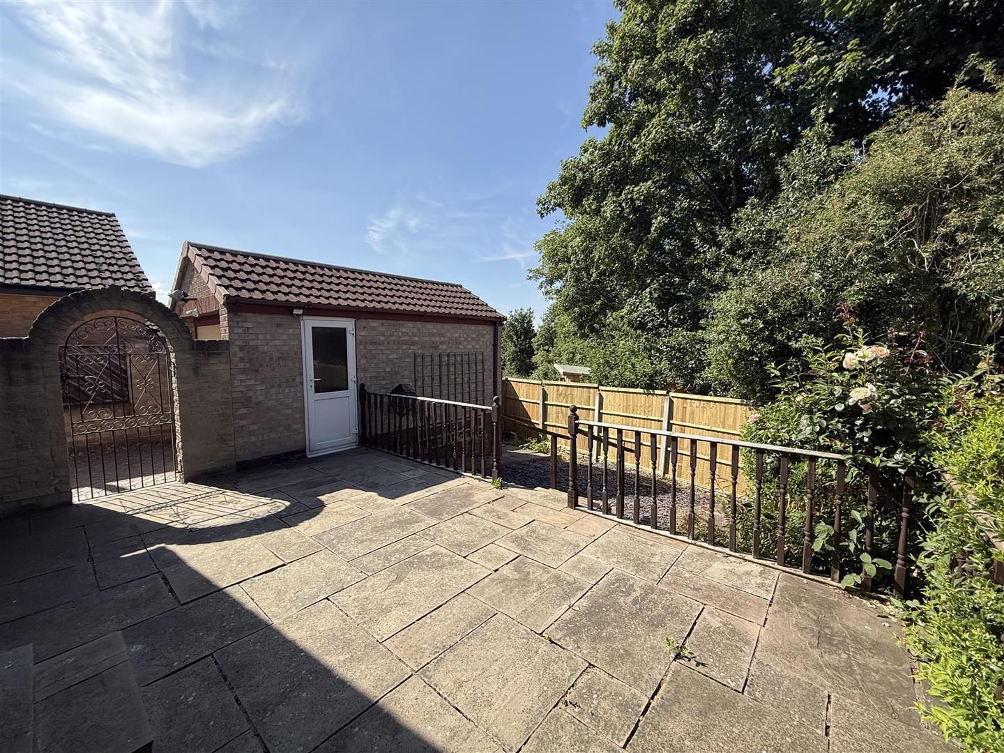 Helmsley Avenue, Halfway, Sheffield Image 3