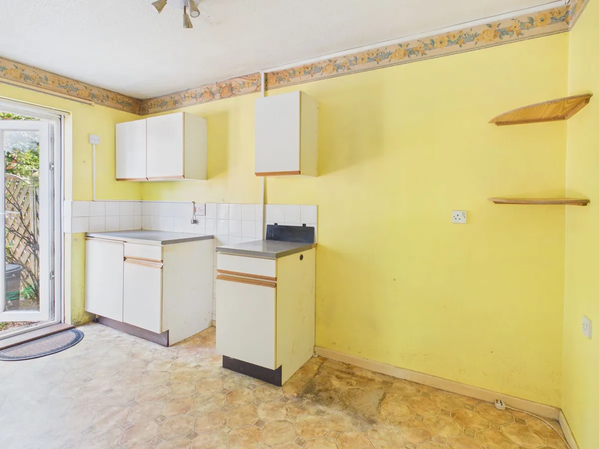 Vincent Close, Barry, CF63