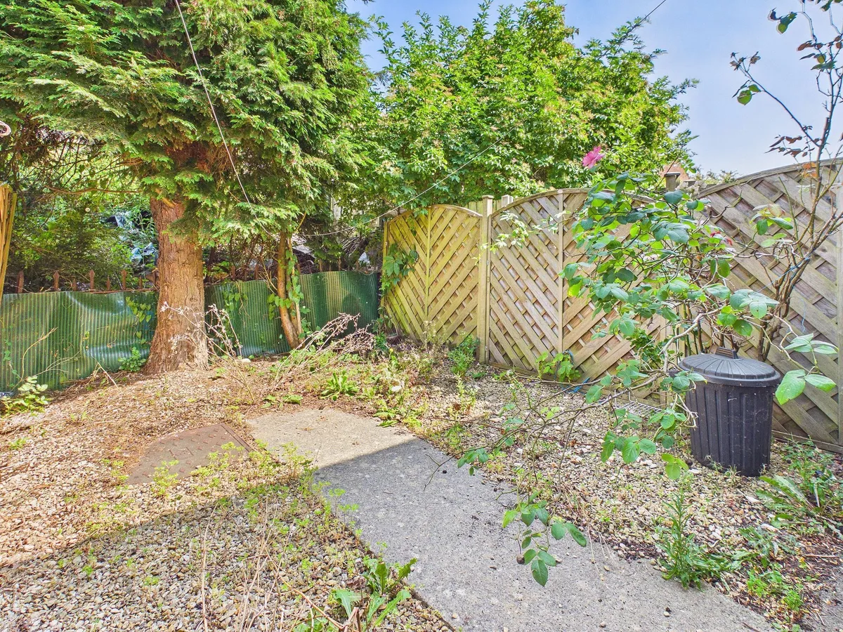 Vincent Close, Barry, CF63