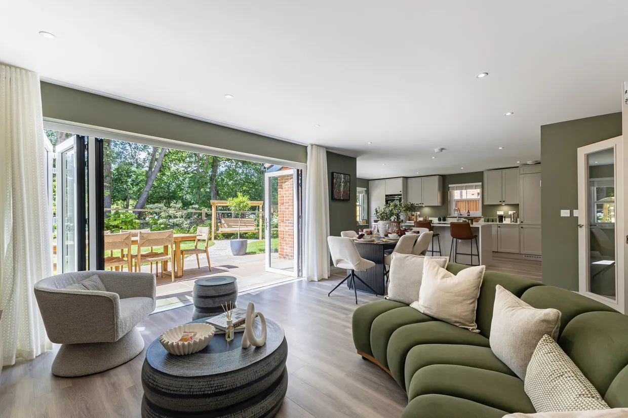 Oakland Grove, Ridgley Road, Godalming, GU8 photo 3