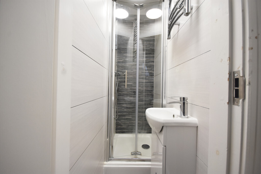 Room 4 of 4, Marlborough Road, Coventry, CV2 4EN Image 2
