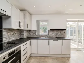 Alvista Avenue, Taplow, Maidenhead thumb 2