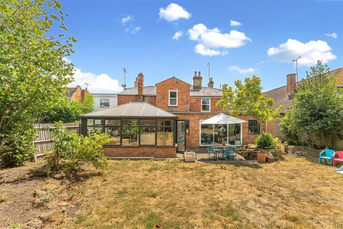 Property carousel image 17