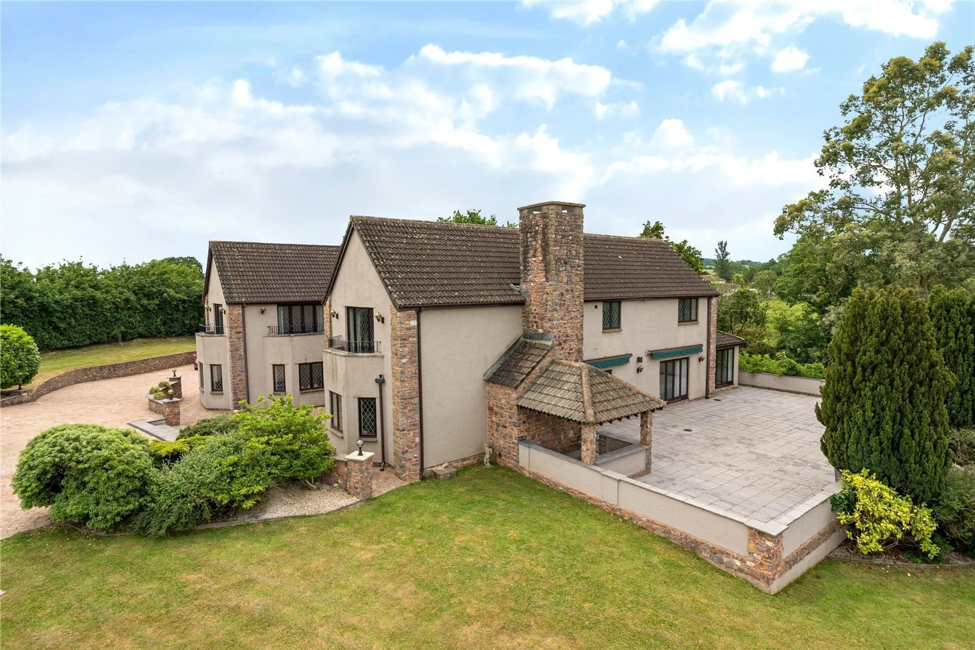 Property photo top 1