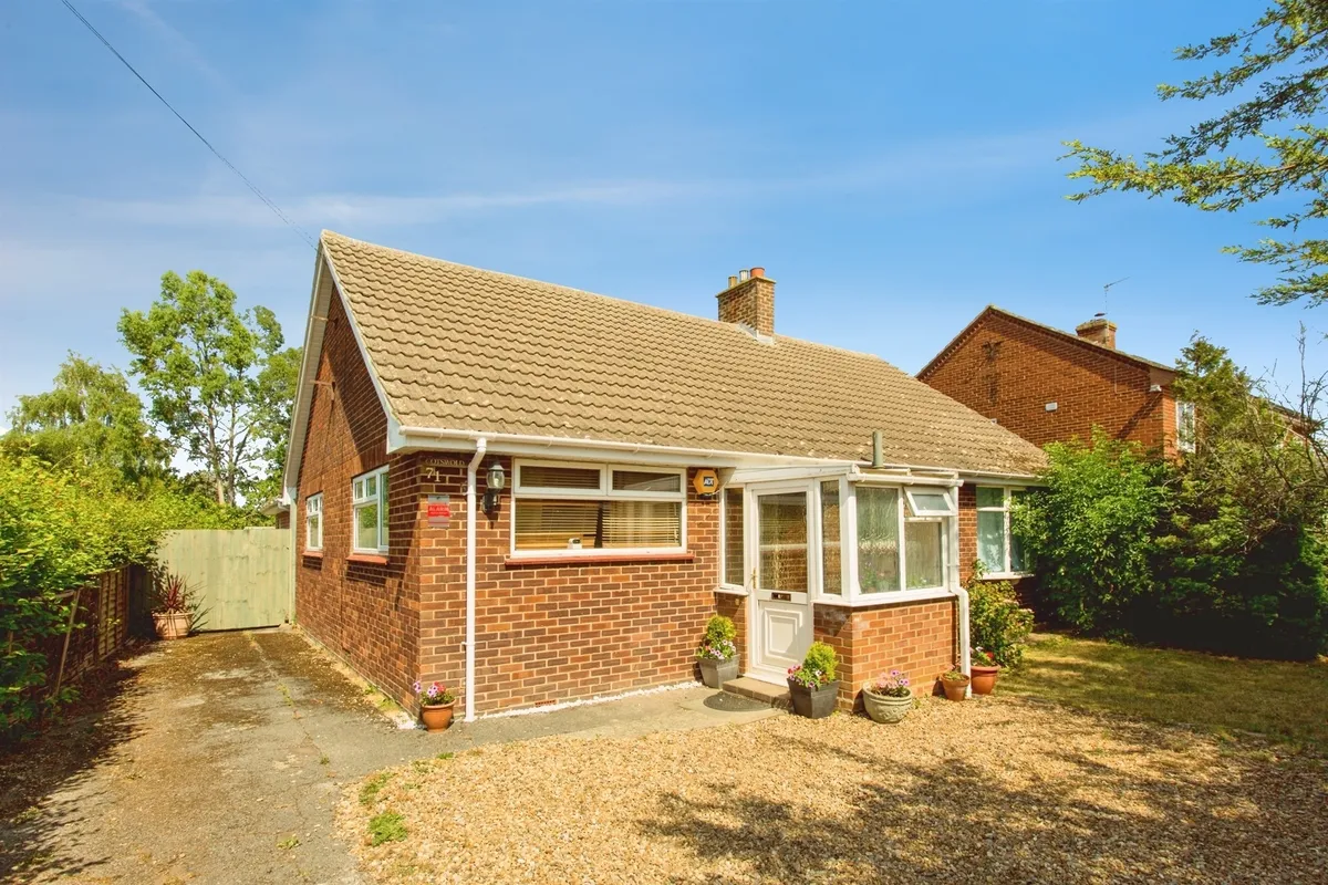 Cambridge Road, Oakington, Cambridge