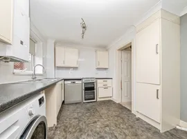 Arden Close, St Johns, Colchester thumb 3