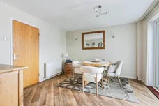 Barnstone Vale, WAKEFIELD
