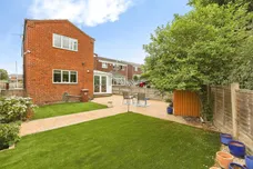 Barnstone Vale, WAKEFIELD