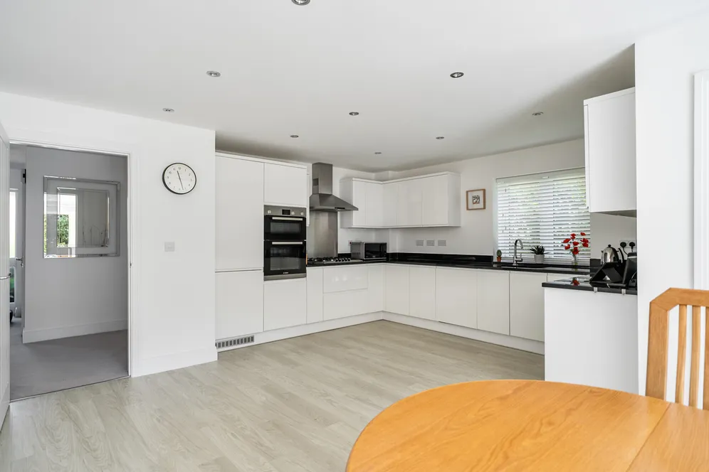 Tawny Close, Chichester, PO20 photo 2