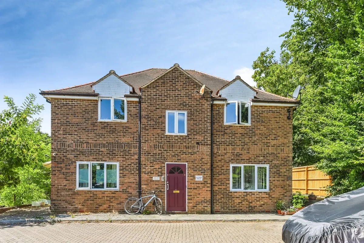 William Kimber Crescent, Headington, Oxford