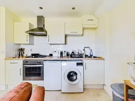 William Kimber Crescent, Headington, Oxford thumb 2