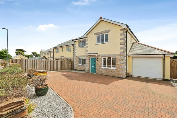 Trevonnen Close, Ashton, Helston, Cor...