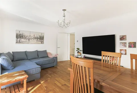 Wellington Road, Bournemouth, BH8