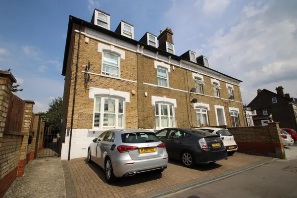 Clifton Road, South Norwood, SE25 6NJ