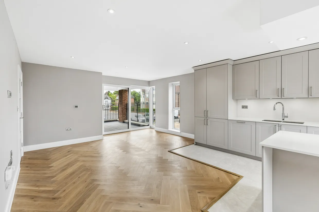 Flat 3 The Catsey Catsey Lane, Bushey, WD23 photo 2