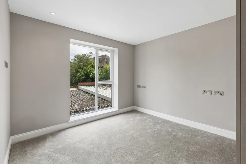 Flat 4 The Catsey Catsey Lane, Bushey, WD23 photo 10