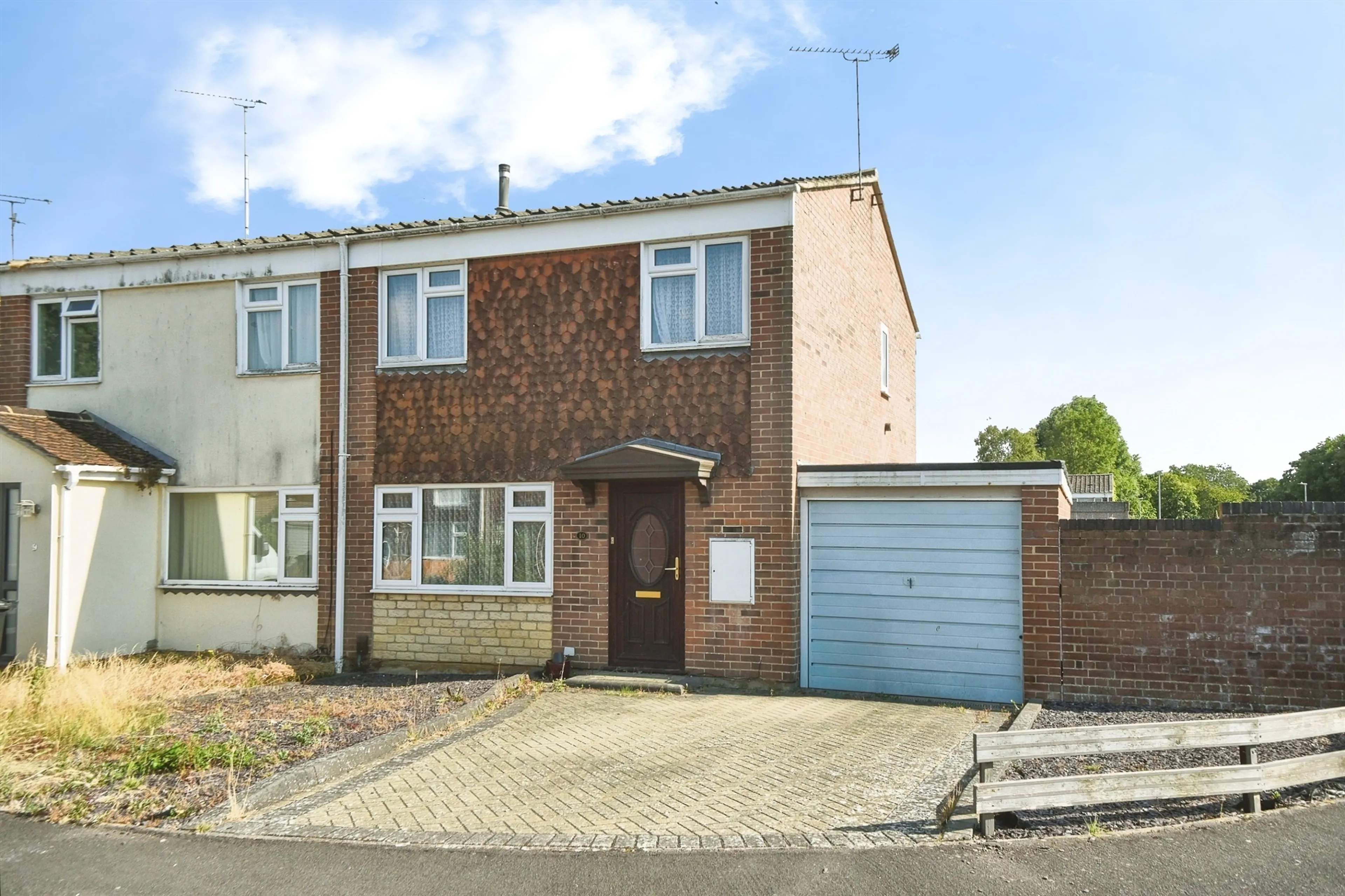 Property photo 0
