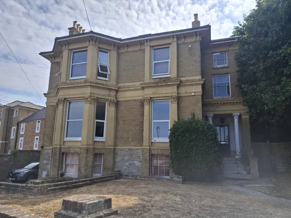 Lynwood House, Westhill Road