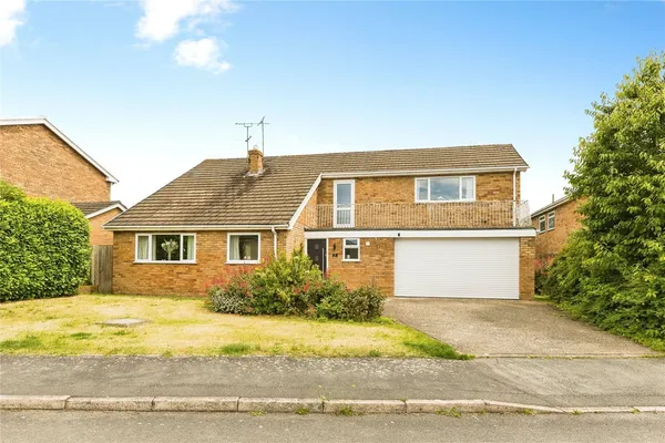 Trem Y Nant, Coed Y Glyn, Wrexham, LL13