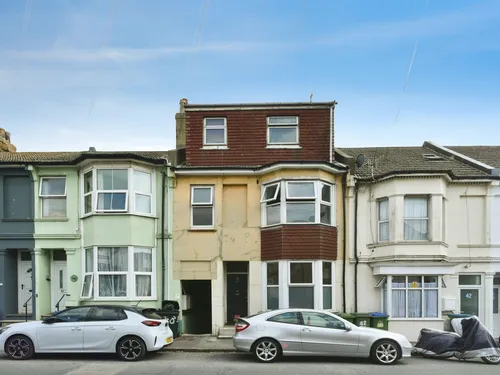 South Road, Newhavenphoto