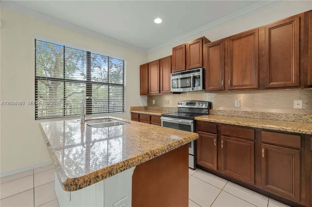 3345 NW 11th Ave, Pompano Beach, FL 33064