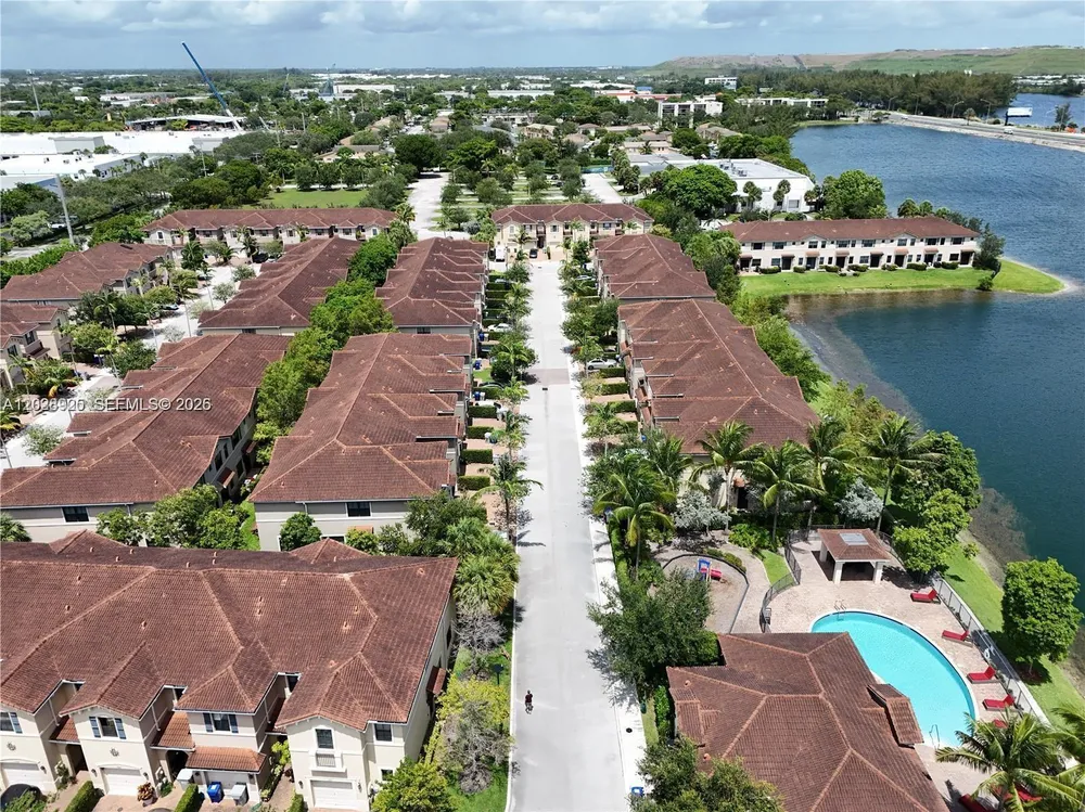 3345 NW 11th Ave, Pompano Beach, FL 33064