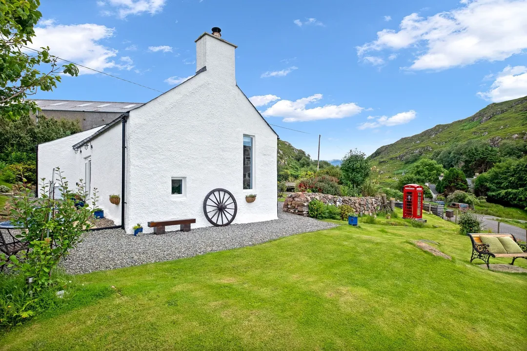 https://mr0.homeflow-assets.co.uk/files/photo/image/47933/7315/_x_/20260709-Scotland-Ardheslaig-122822-3.jpg
