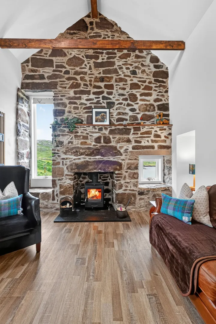 https://mr0.homeflow-assets.co.uk/files/photo/image/47933/7374/_x_/20260709-Scotland-Ardheslaig-114257-42.jpg