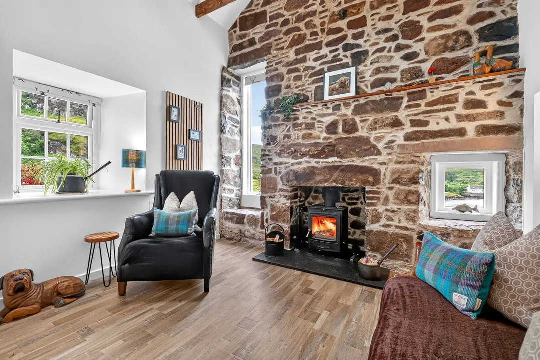 https://mr0.homeflow-assets.co.uk/files/photo/image/47933/7377/_x_/20260709-Scotland-Ardheslaig-114028-22.jpg