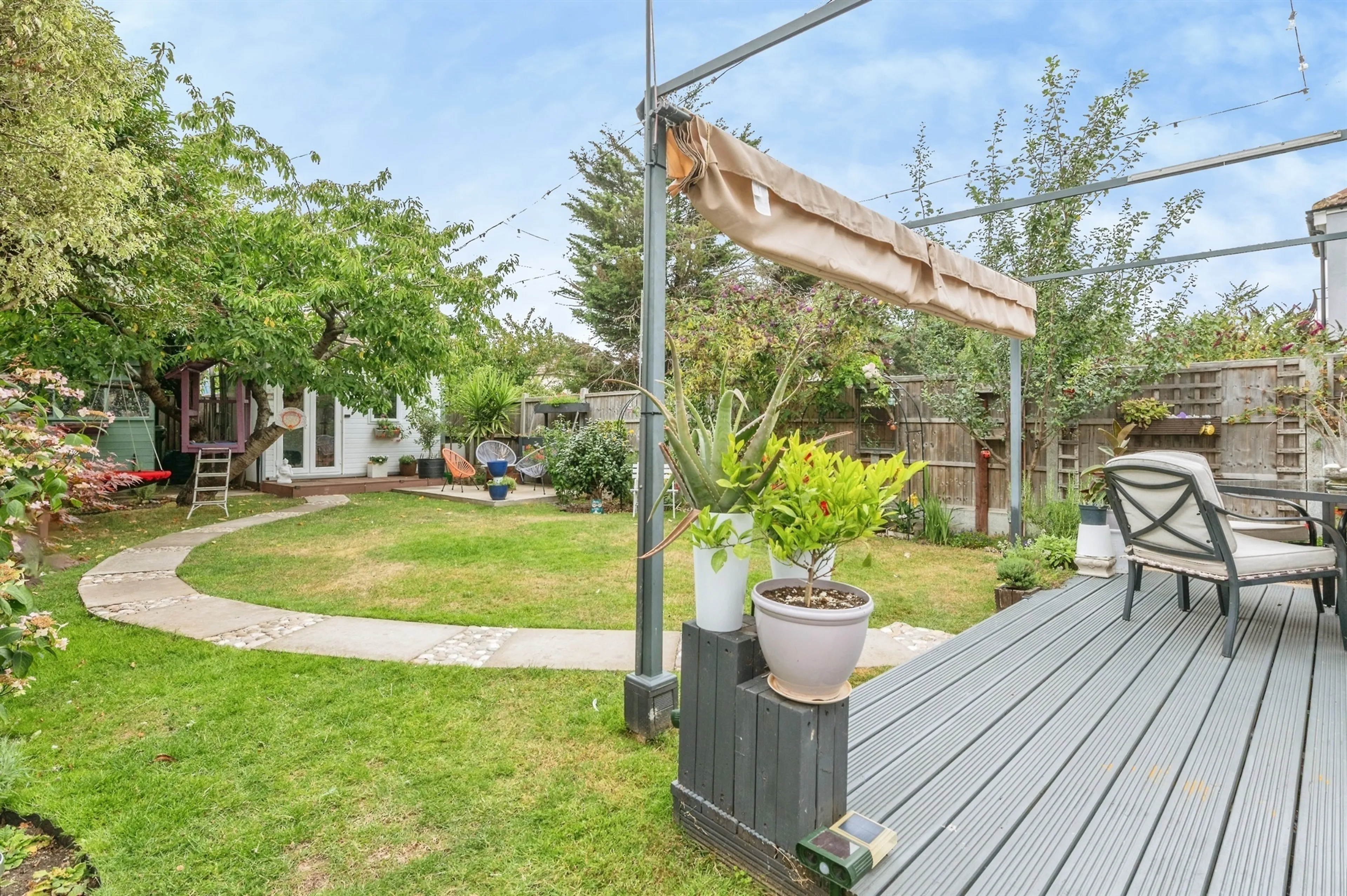 Property at South End Road, Rainham