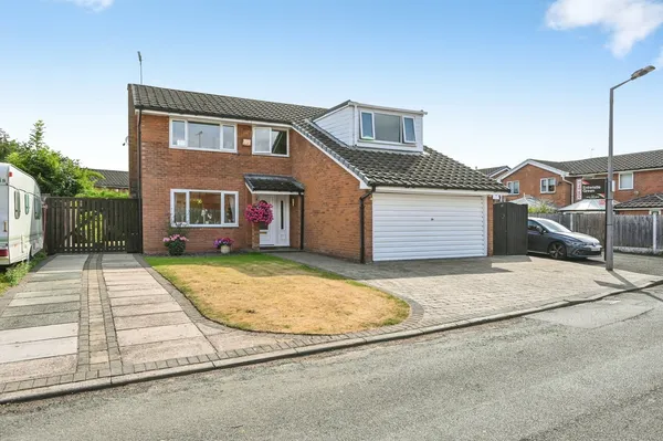 Wenlock Road, Beechwood, Runcorn, Che...