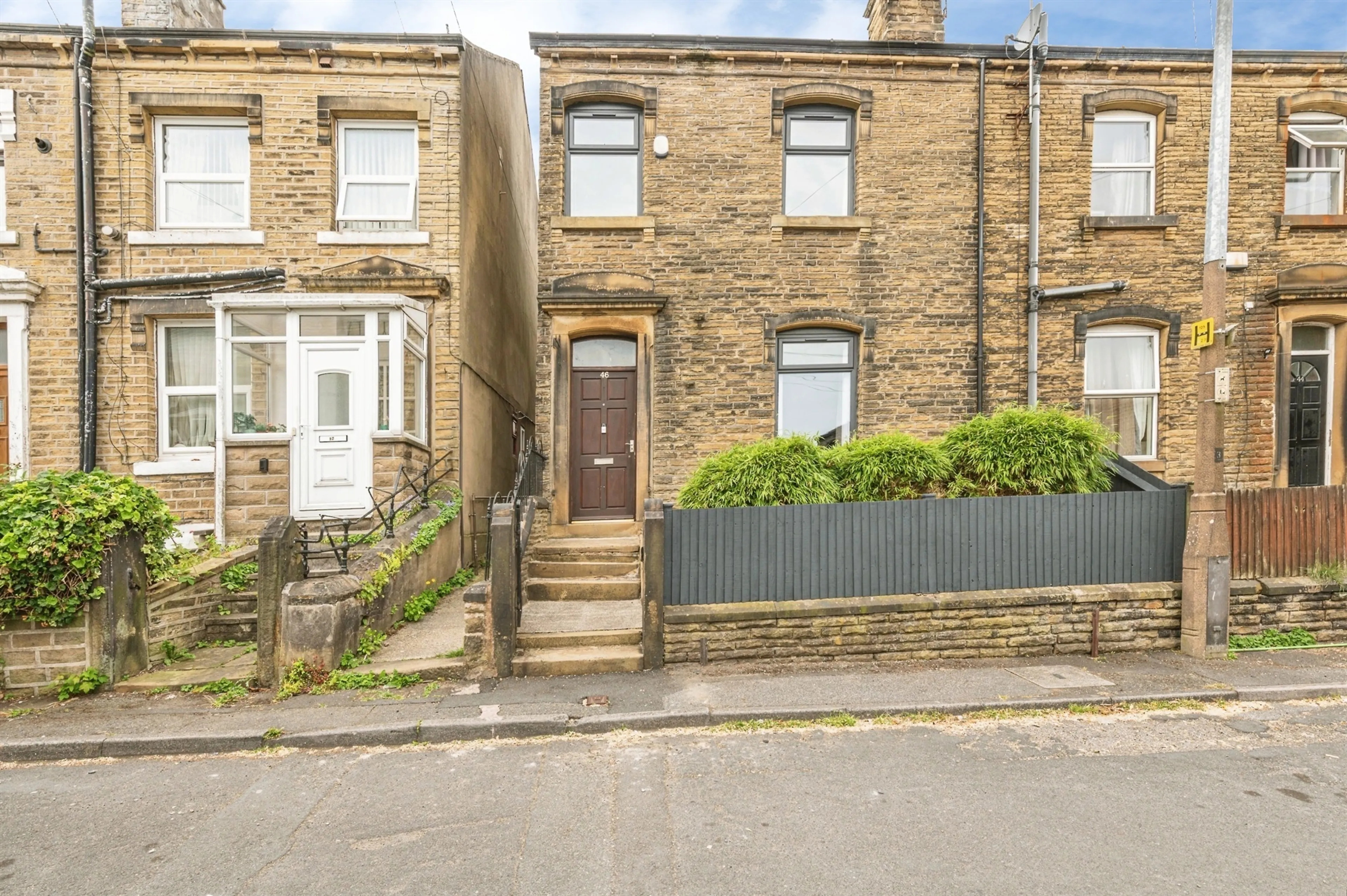 Property at Chapel Terrace, Huddersfield