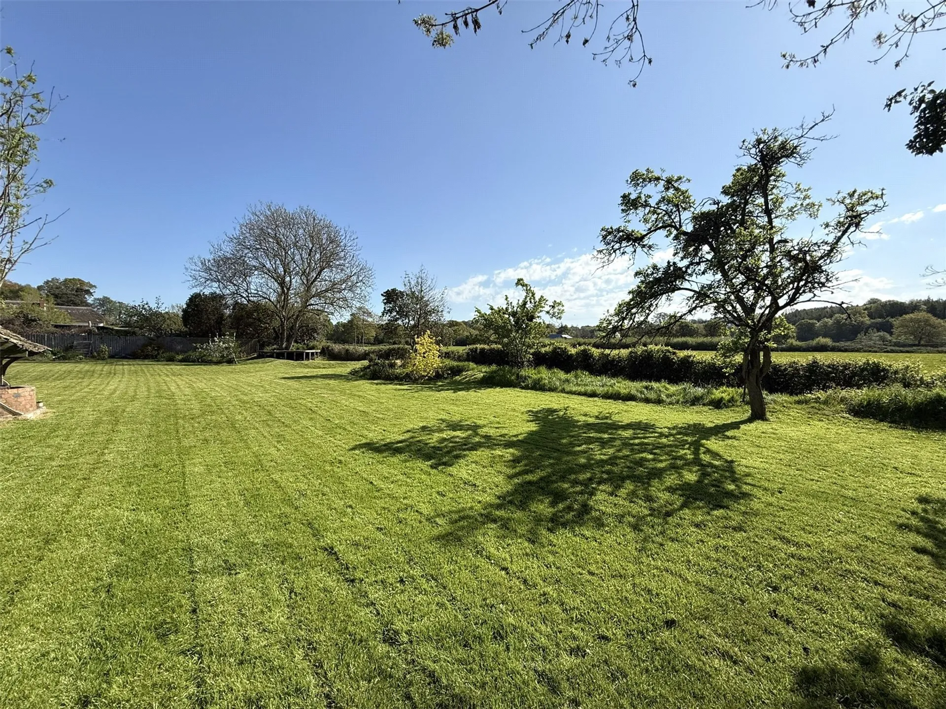 Property photo top 1
