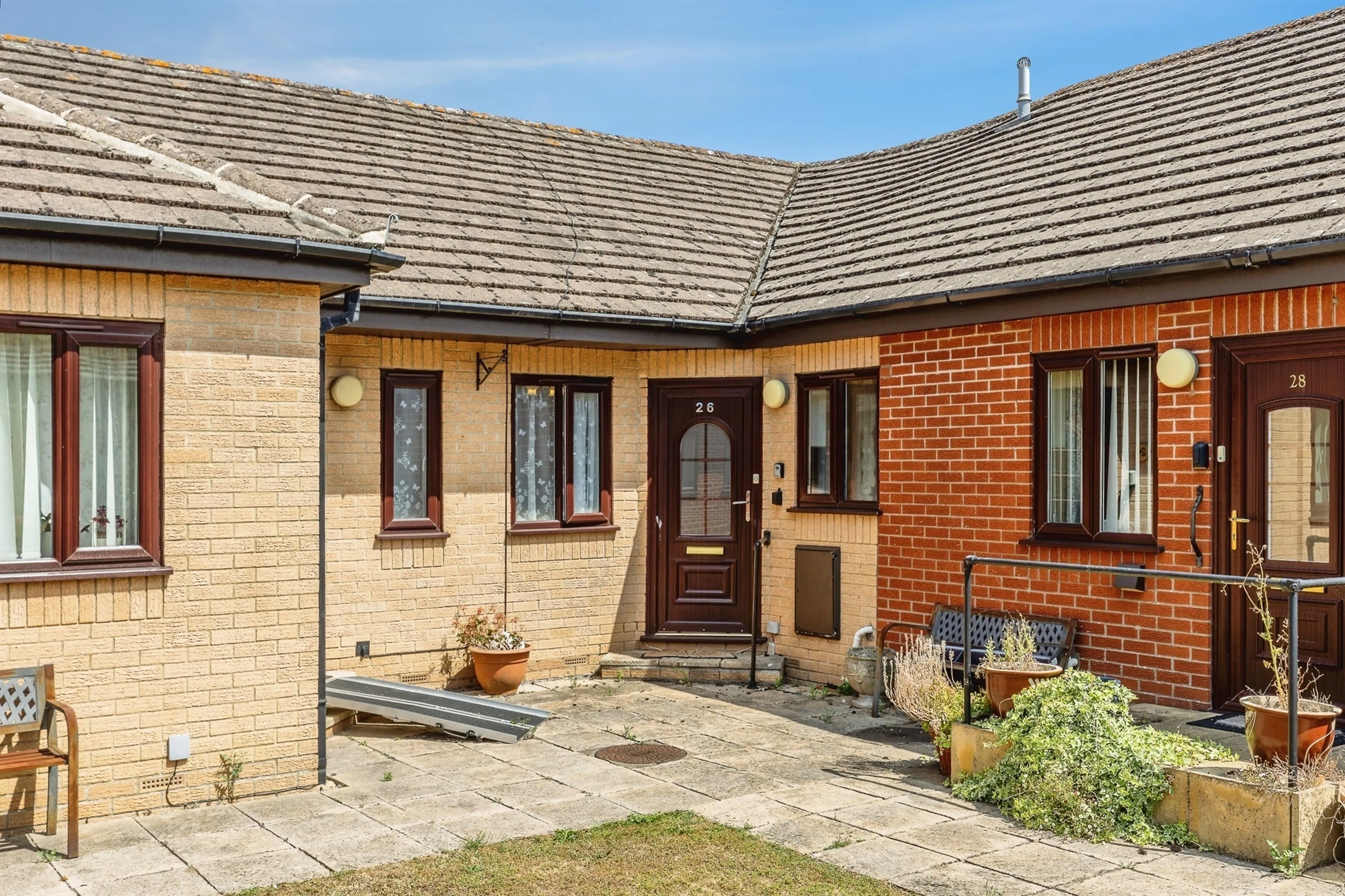Property photo 0