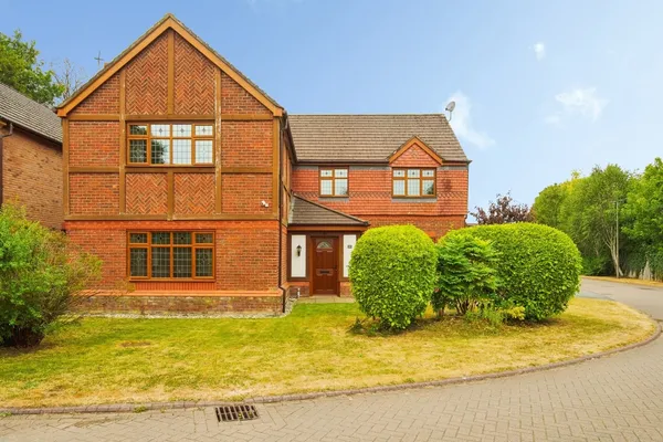 Glade Drive, Little Sutton, Ellesmere...